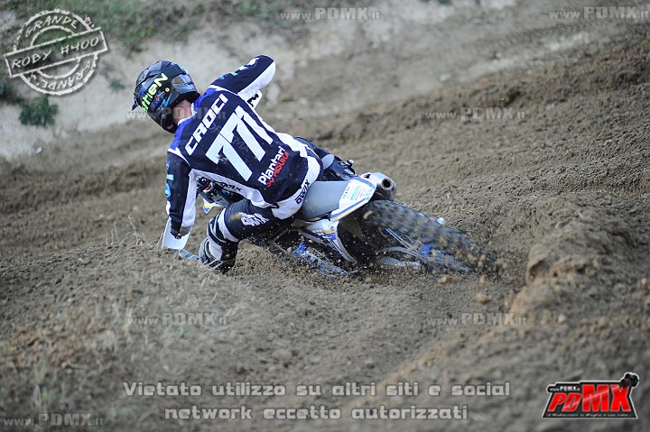 ROB_0636 (Copy).jpg
